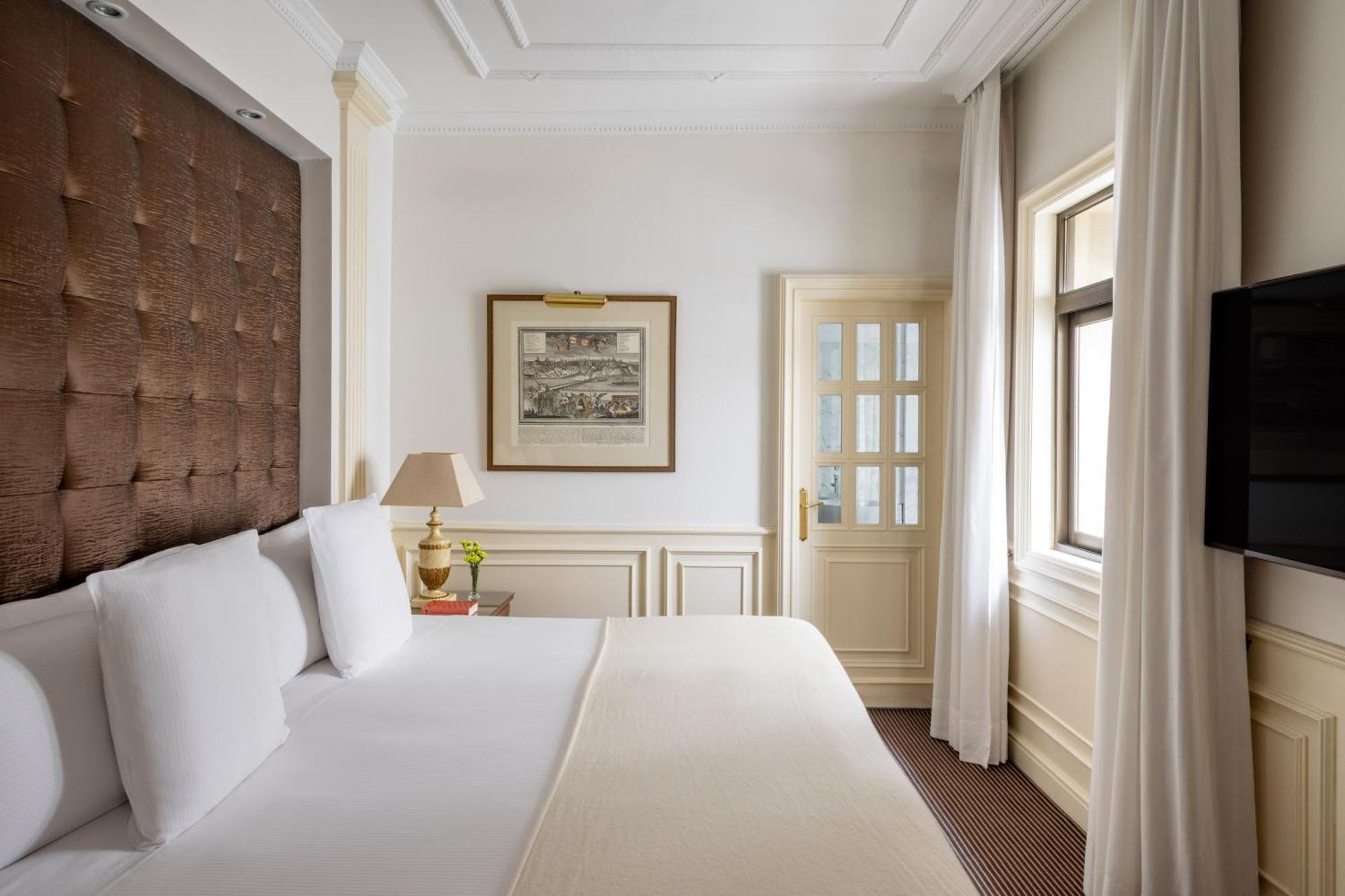 Suite Junior Red Level
